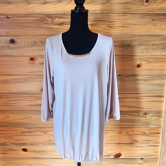 Susan Graver Tops - Susan Graver Ladies Beige Longsleeved Blouse Large